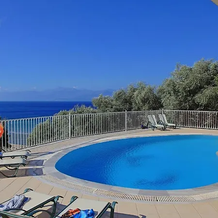 Oneiro Villa Apraos